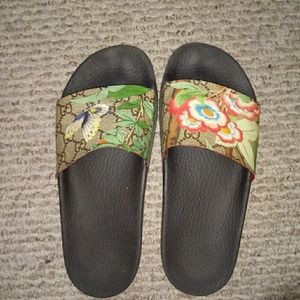 Gucci Flops